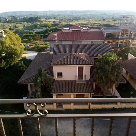 Rosa'S House Bed And Breakfast Santa Margherita di Belice Exterior foto